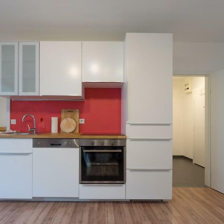 Spacious With Balcony Appartement Wenen Buitenkant foto