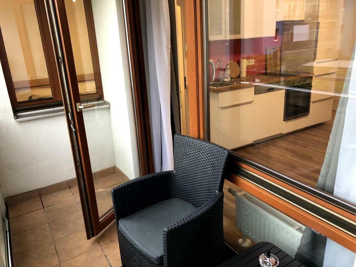 Spacious With Balcony Appartement Wenen Buitenkant foto